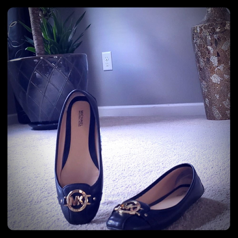 Michael Kors flats